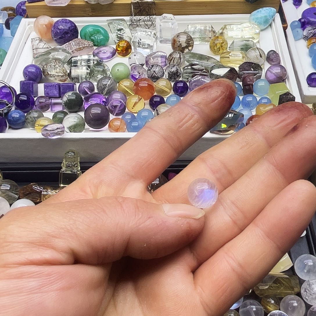 查罗石珠子合金白***。