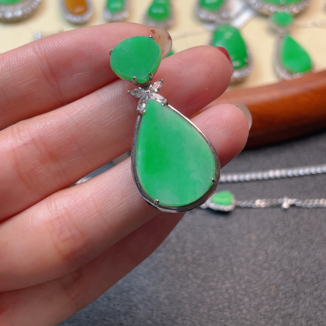 翡翠吊坠(不含链)银S925镶嵌