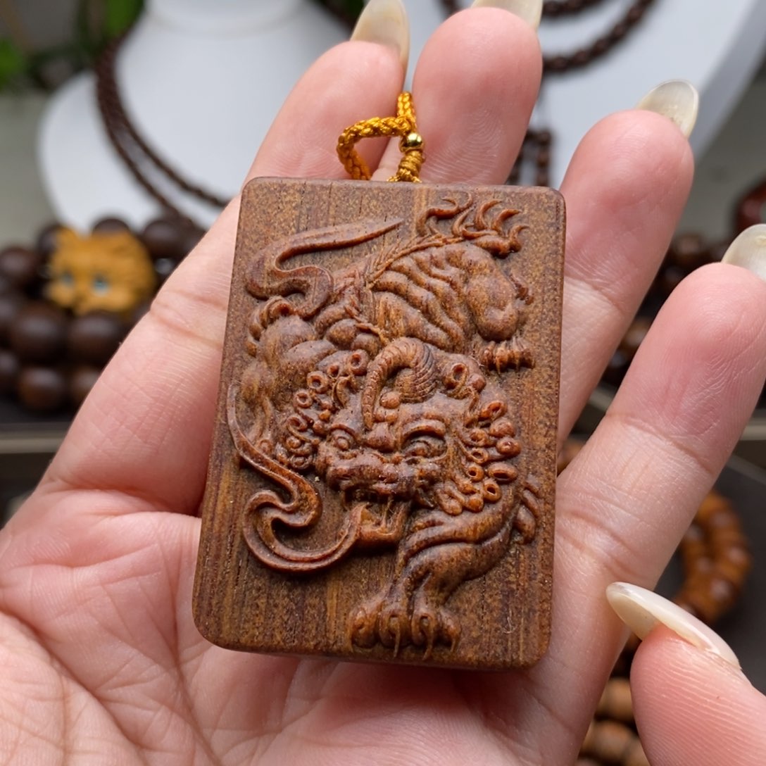 贡木手串/手链贡木牌子