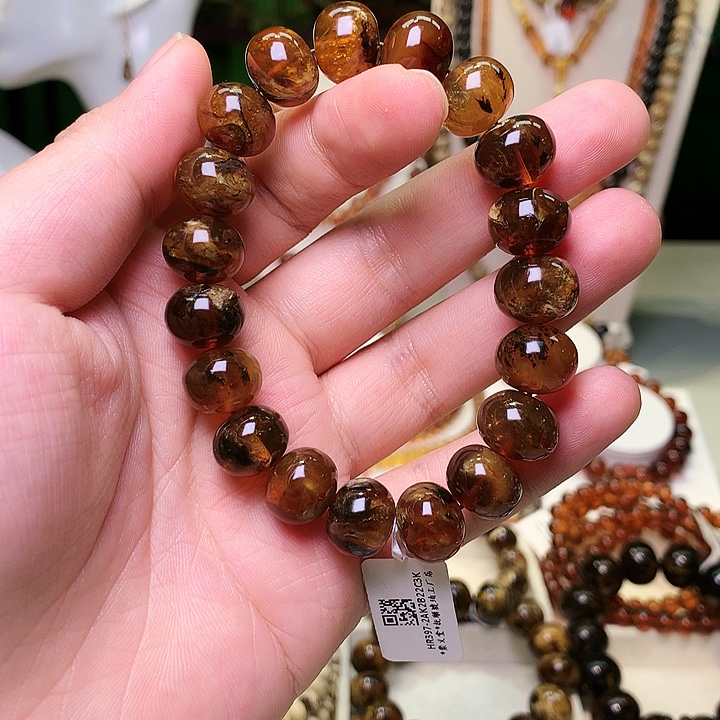 琥珀未镶嵌裸石抚顺琥珀397