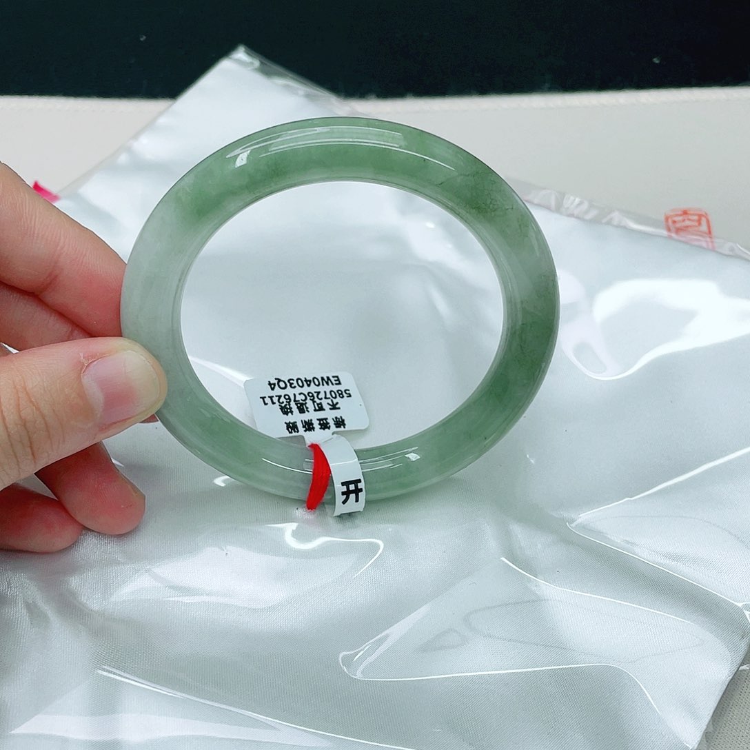 翡翠手镯未镶嵌圆58.3