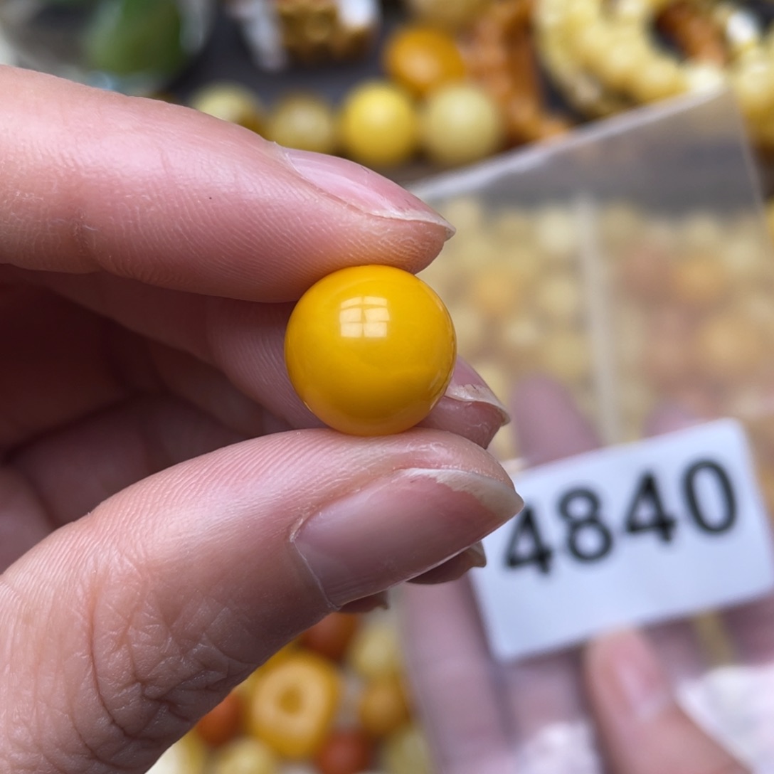 蜜蜡珠宝奇石未镶嵌不大圆12.5