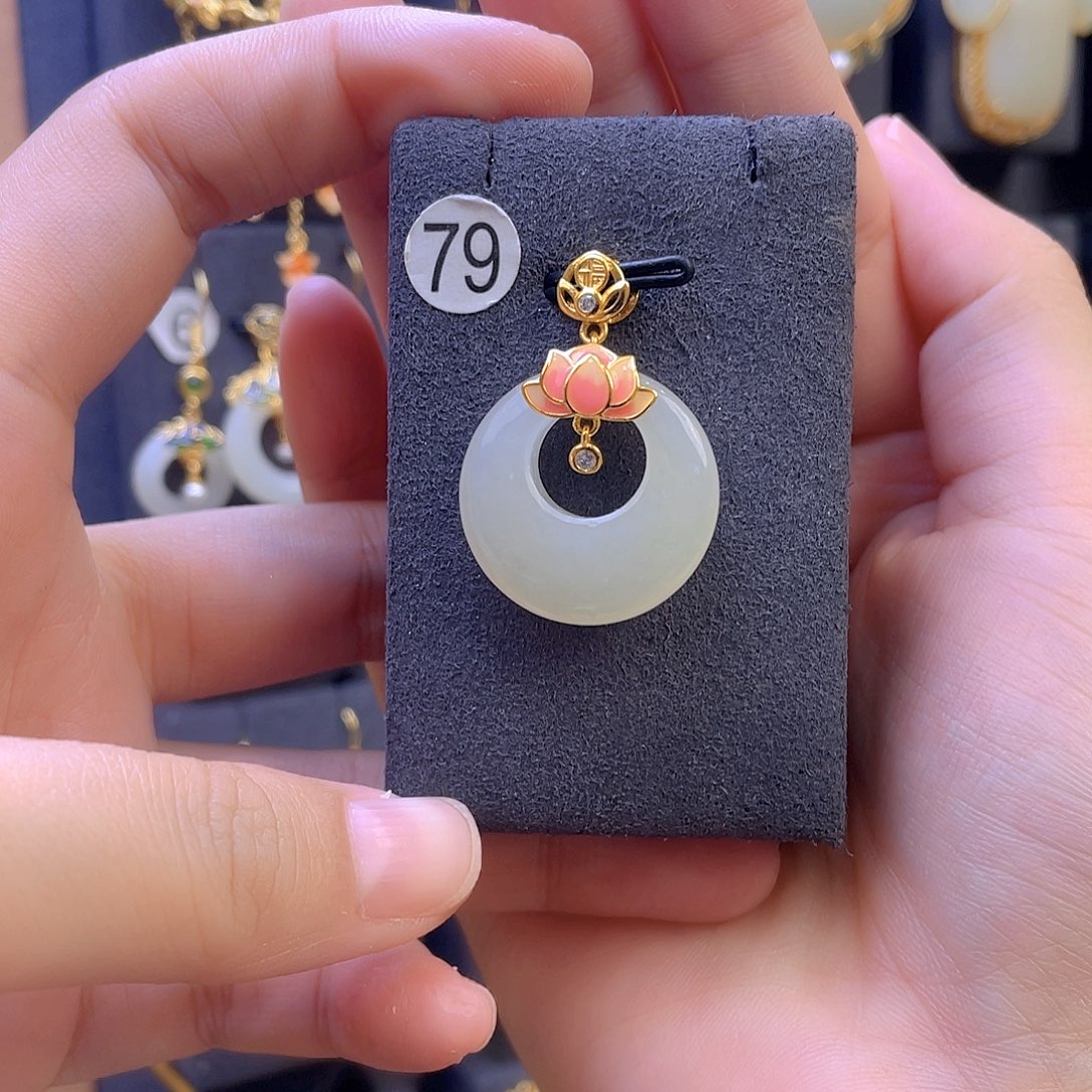 和田玉颈饰银S925镀金镶嵌