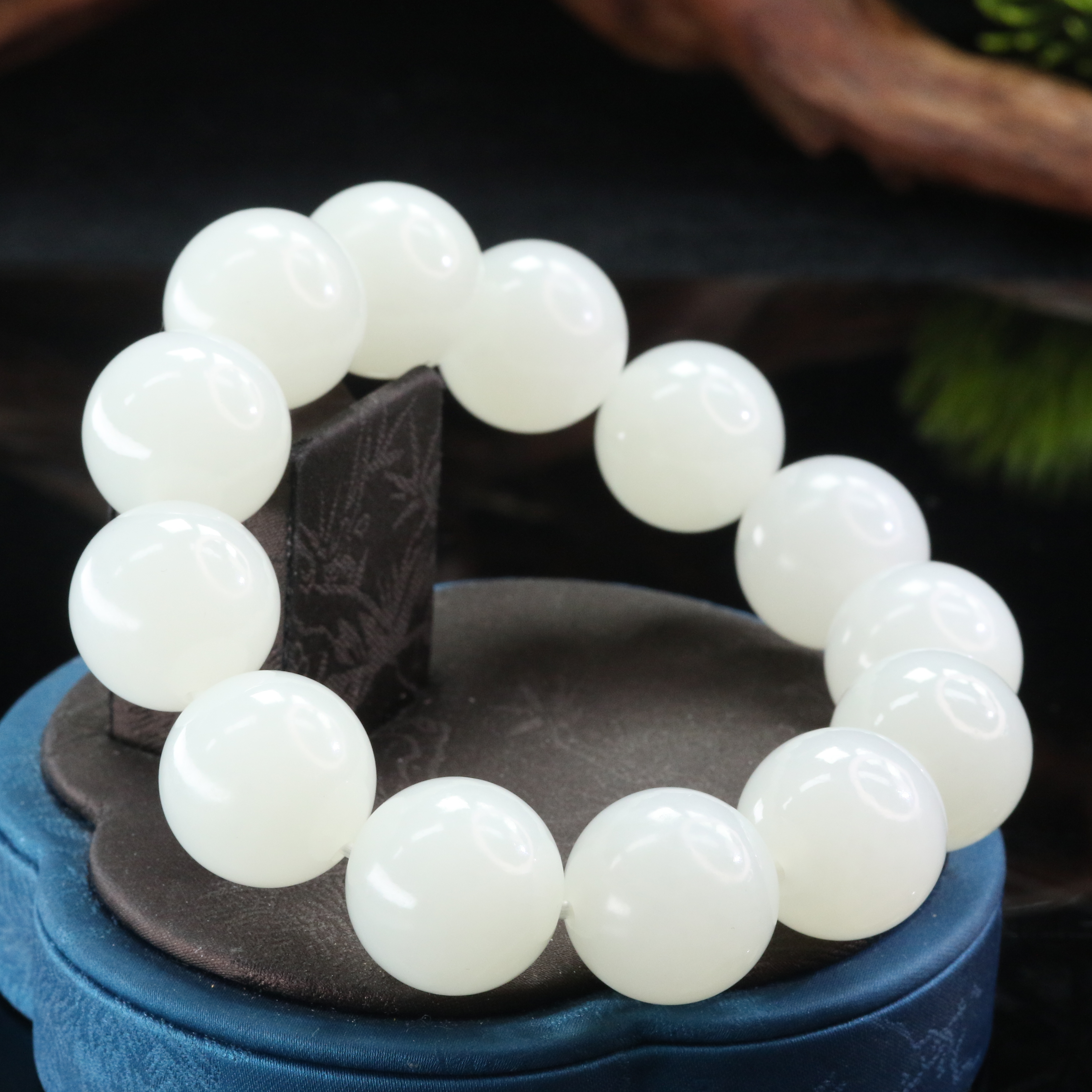 46和田玉羊脂白手串/100048北京中保拍卖