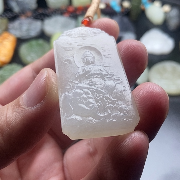 d***m和田玉未镶嵌颈饰