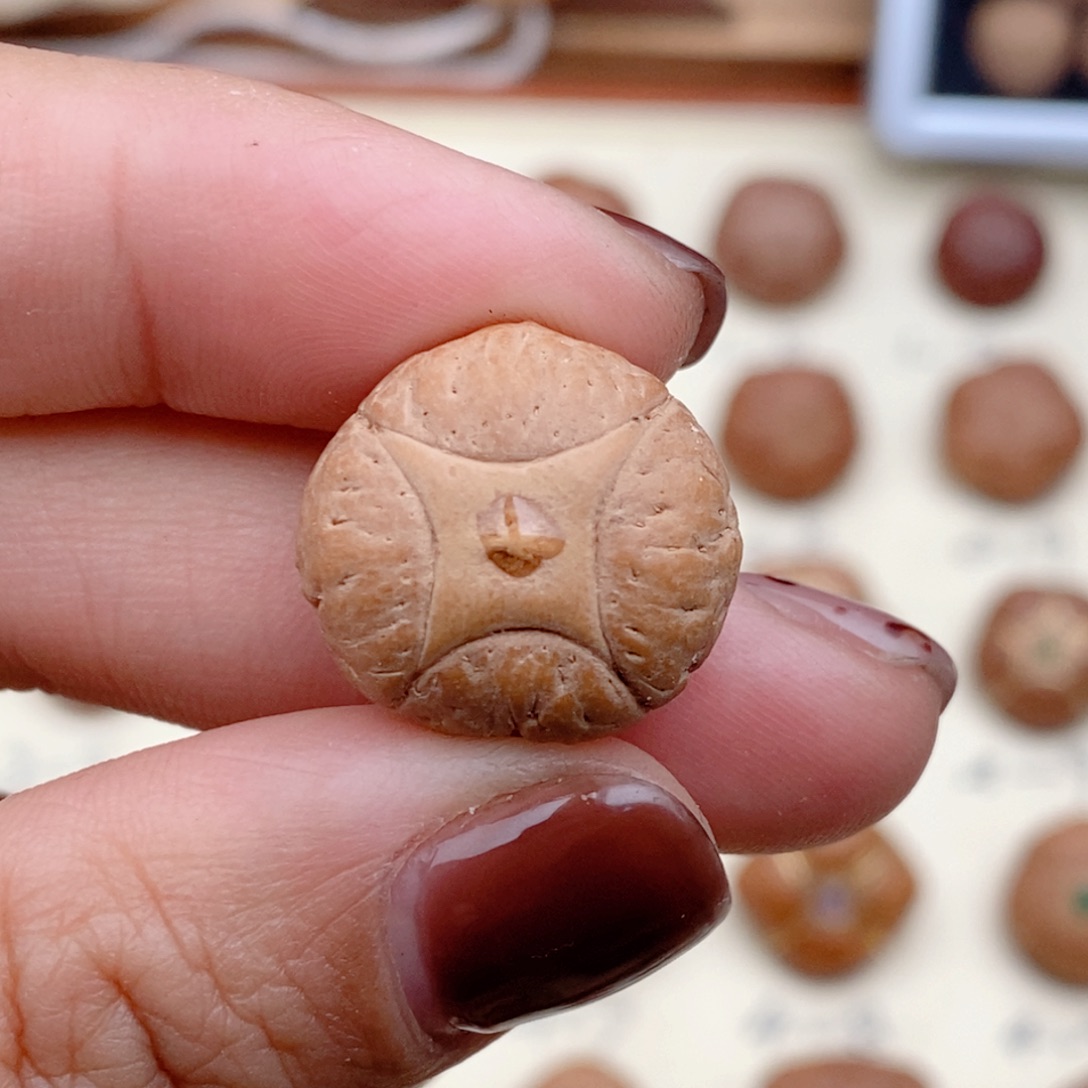 龙眼菩提吊坠麒麟