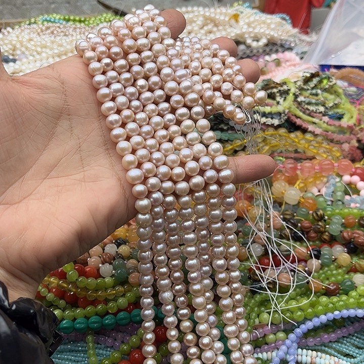 玛瑙/玉髓珠宝半成品未镶嵌一条7mm左右粉紫珍珠