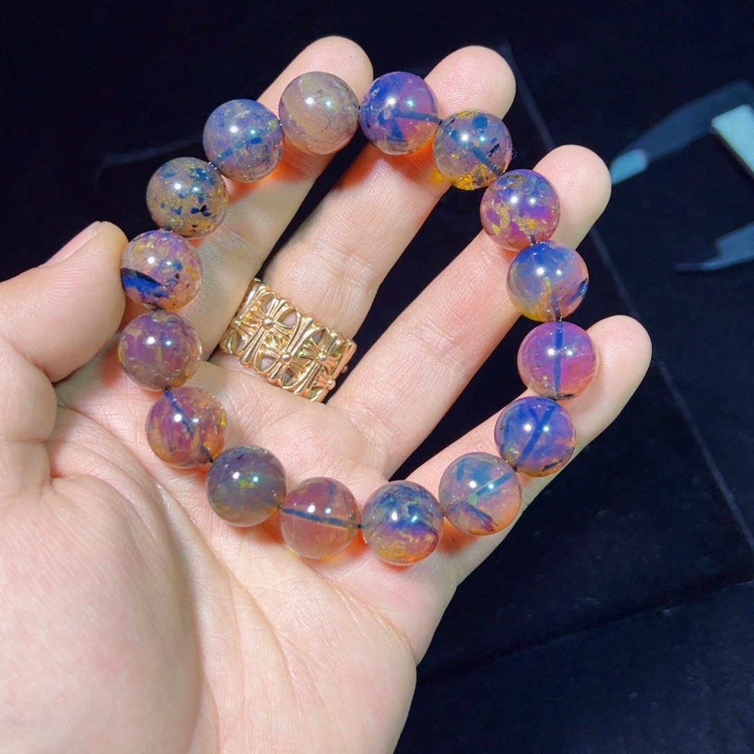 琥珀裸石未镶嵌琥珀