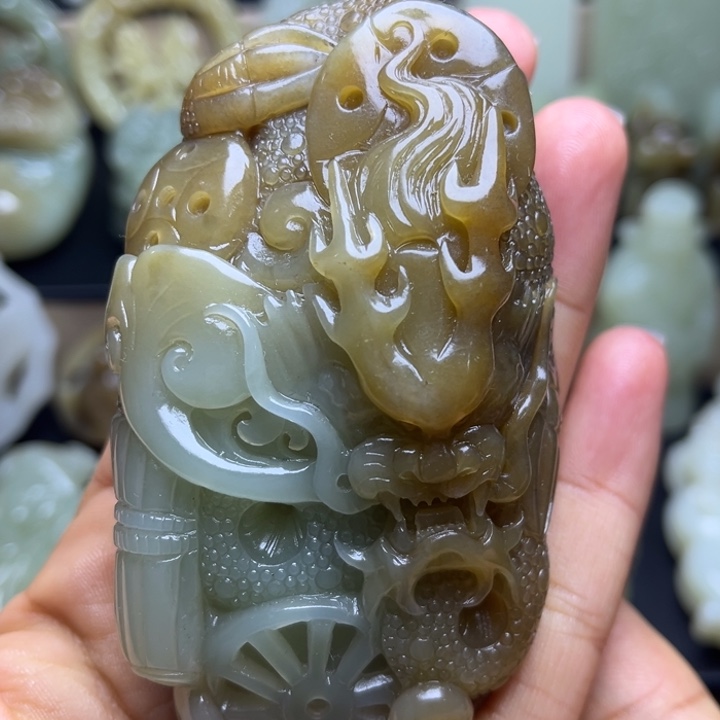 和田玉未镶嵌颈饰