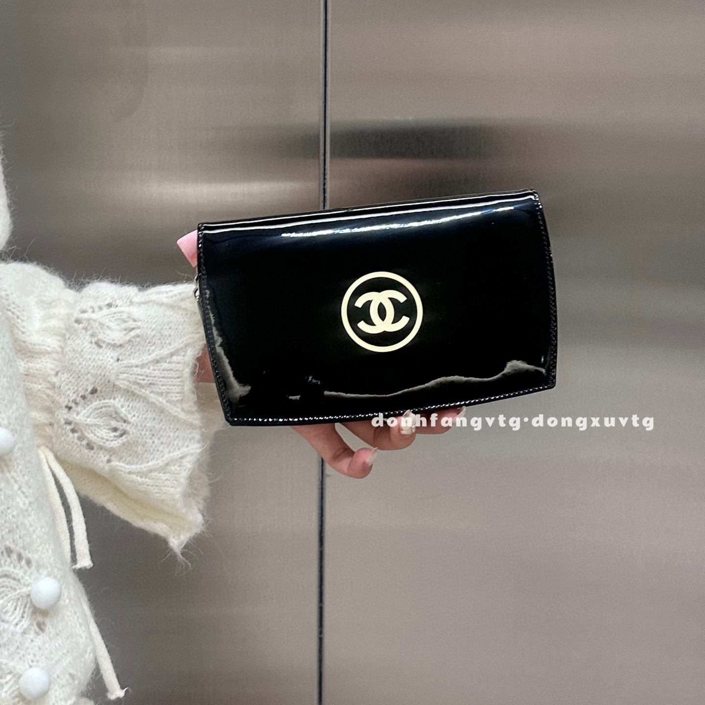 95新 Chanel/香奈儿 chanel 黑色漆皮钱包
