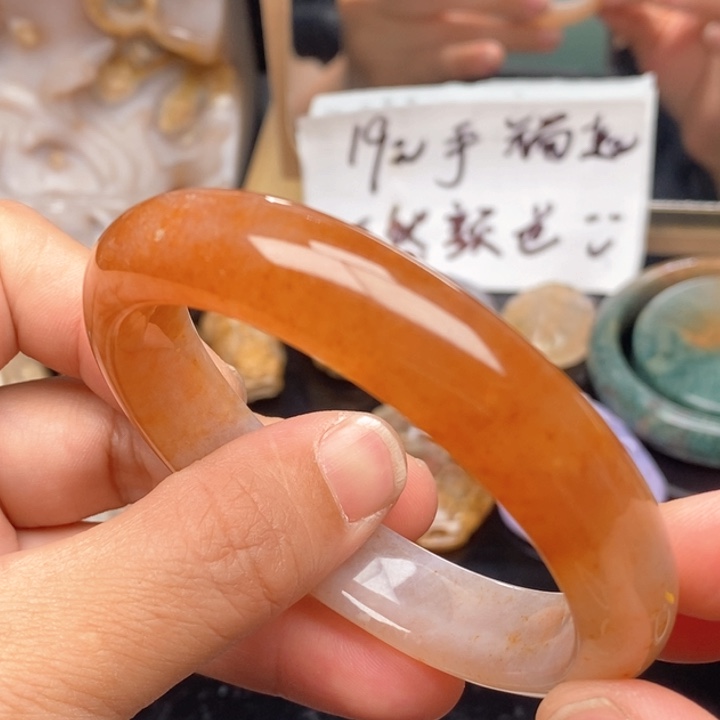 硅化珊瑚（珊瑚玉）未镶嵌手镯58