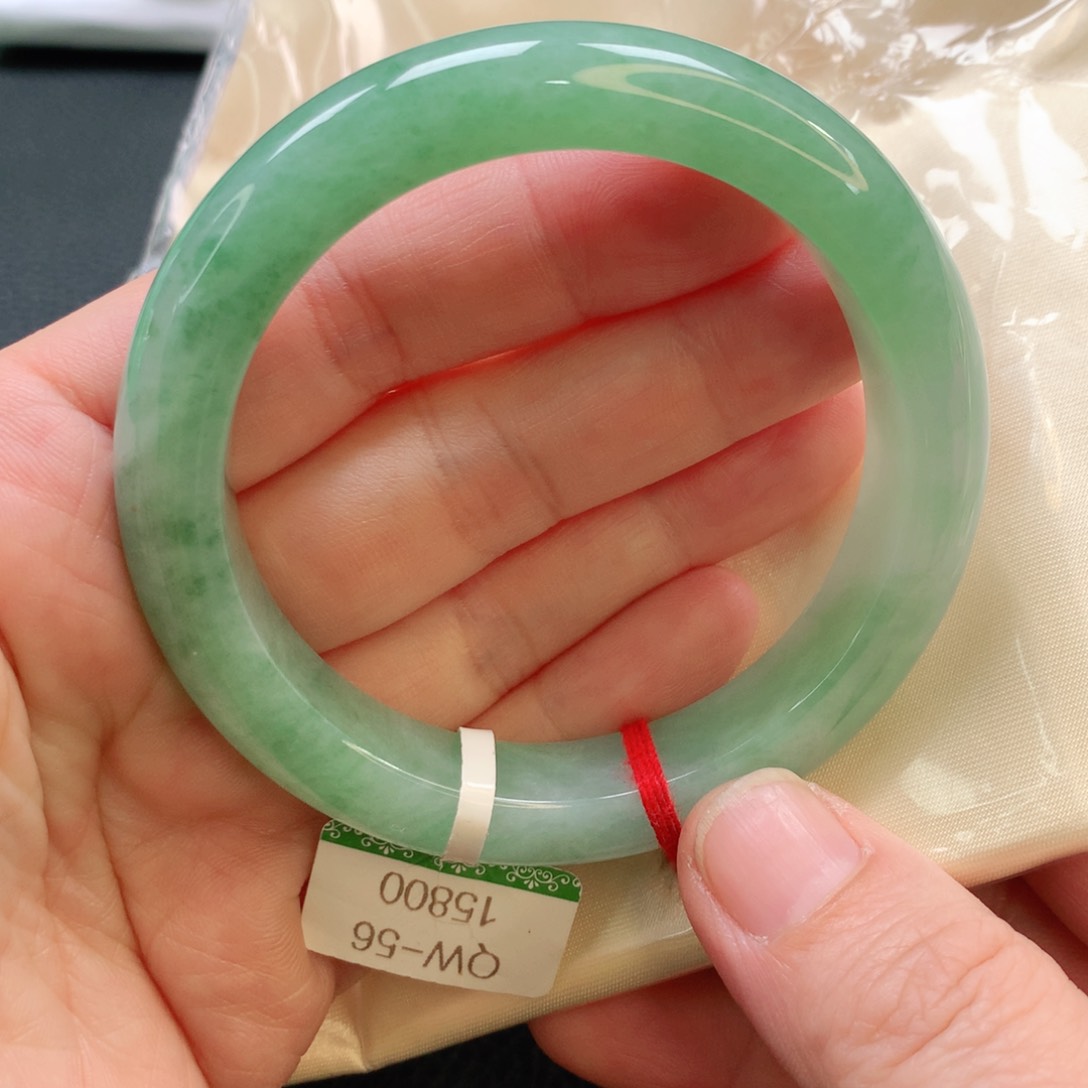 翡翠手镯未镶嵌56正