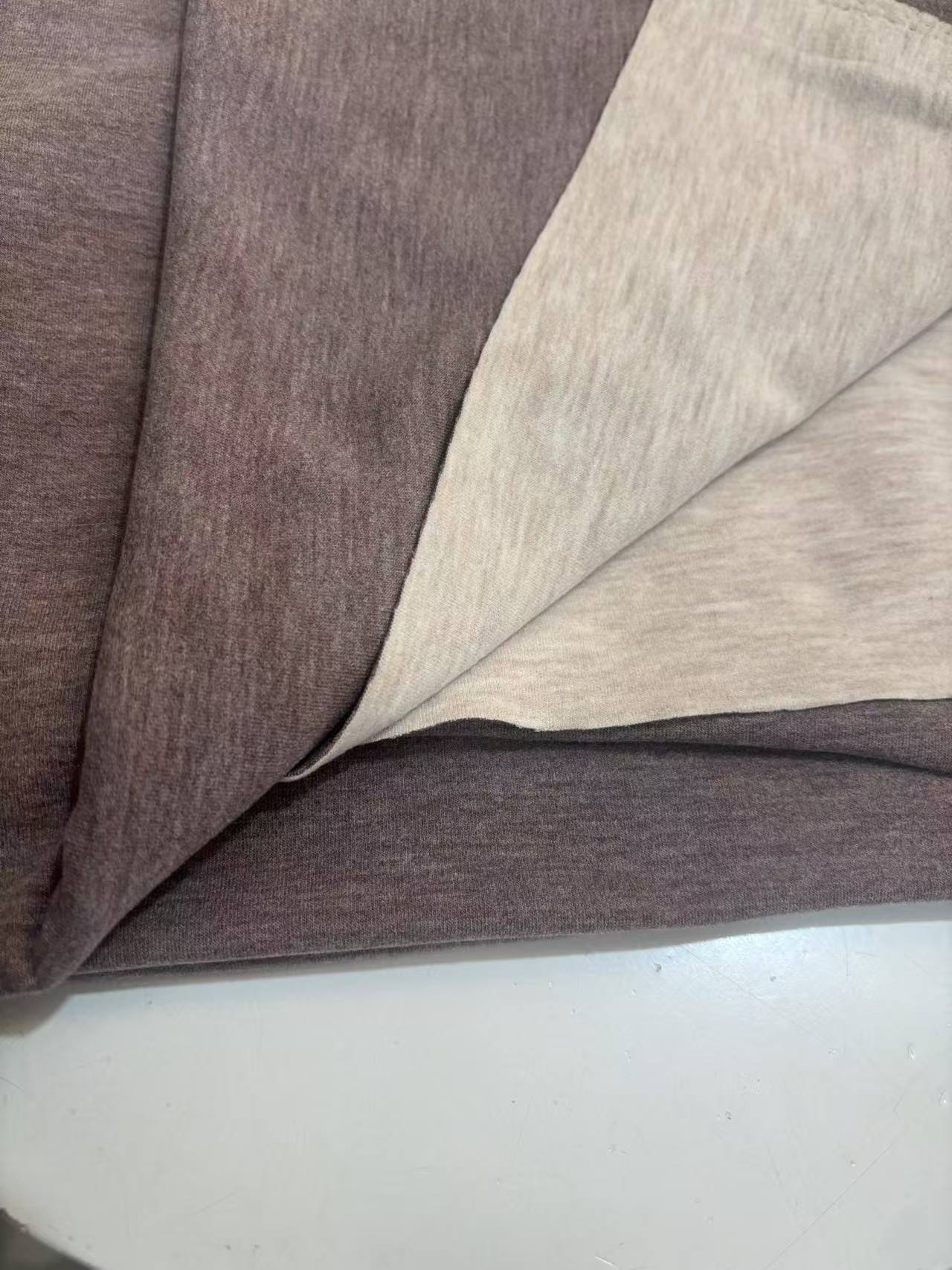 摩卡色AB奥绒面料蚕丝羊毛绒布发热保暖家居服打底衫面料
