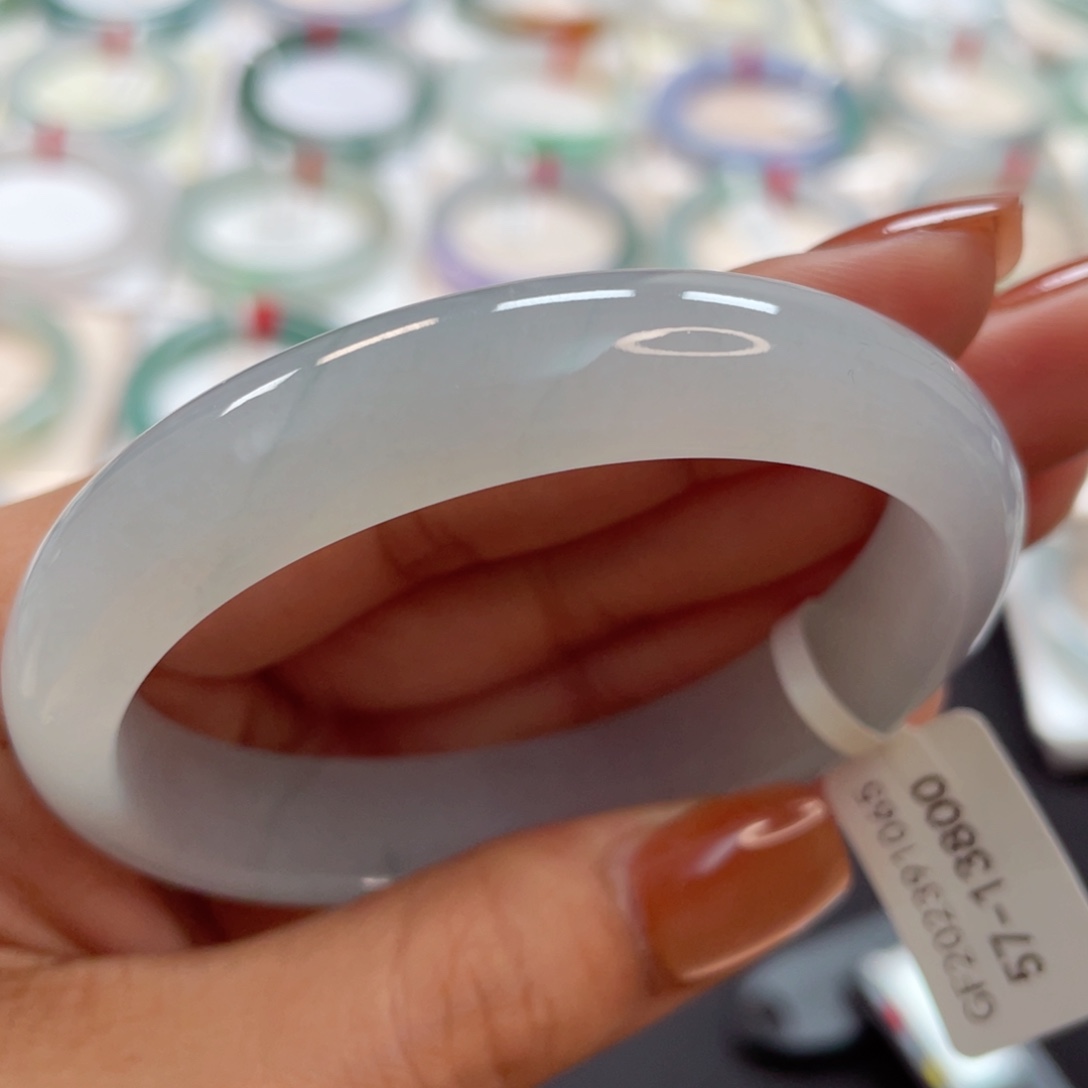 【闪购商品】翡翠手镯未镶嵌冰胶贵妃57圈口