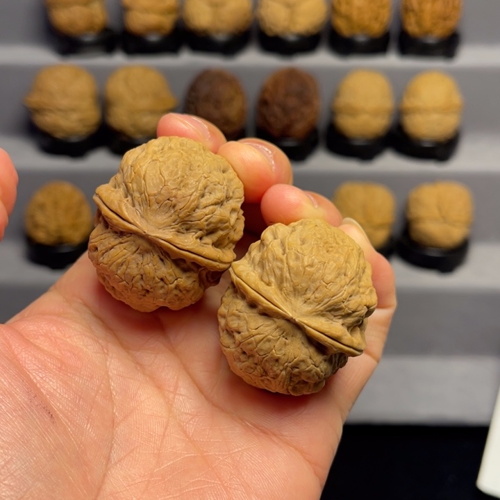 文玩核桃把件18-22