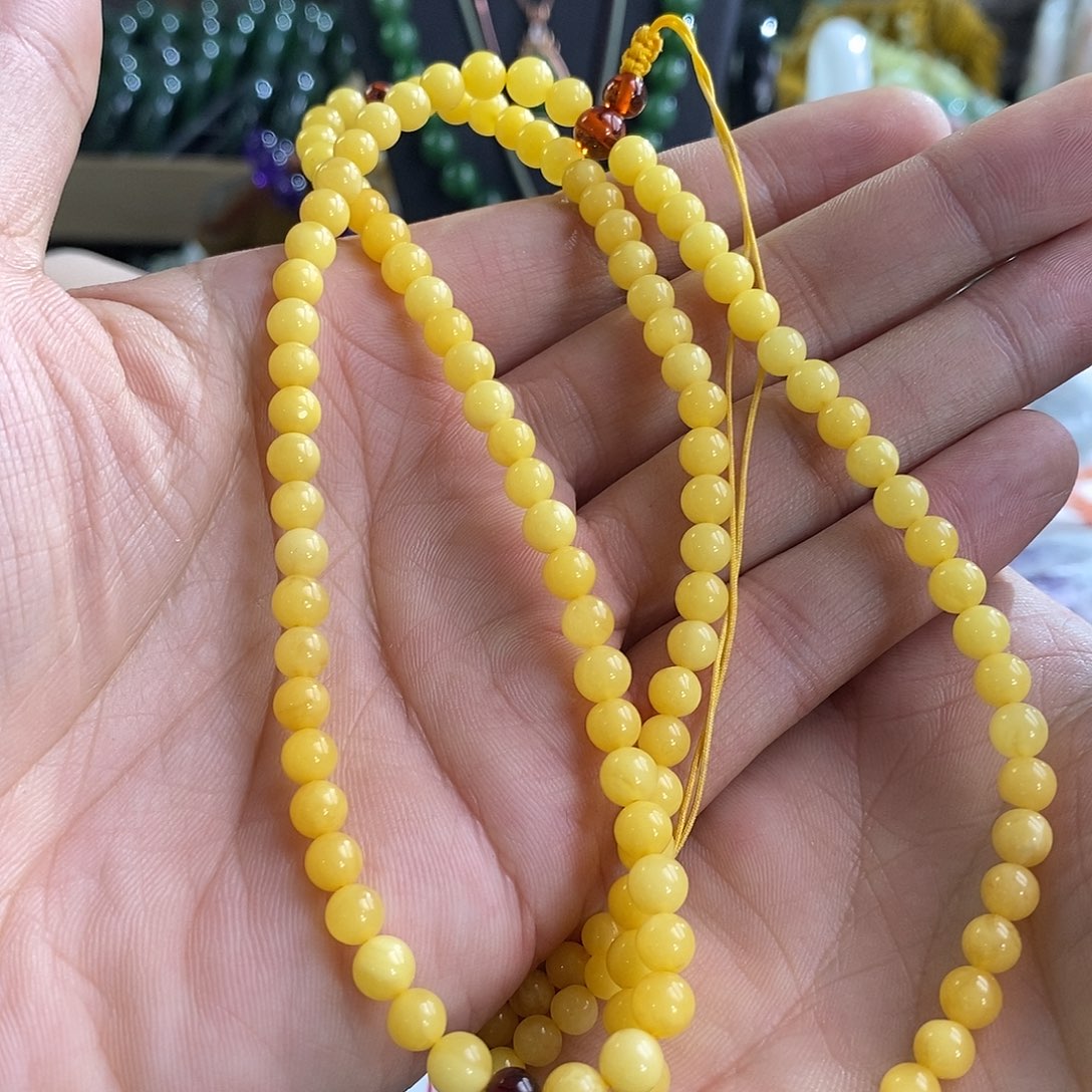 蜜蜡未镶嵌颈饰卡3