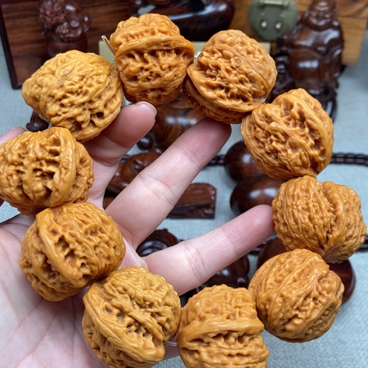 花梨木类案台核桃