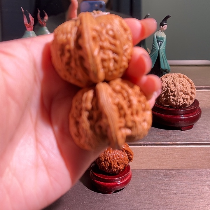 文玩核桃把件元宝