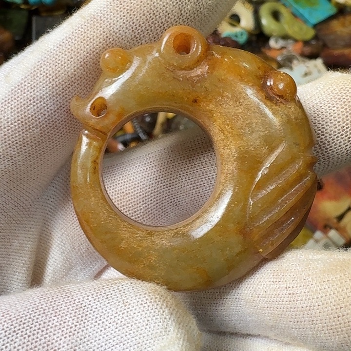 和田玉未镶嵌挂件