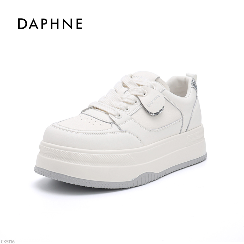 达芙妮小白鞋女2026新款爆款潮流时尚百搭厚底休闲运动板鞋