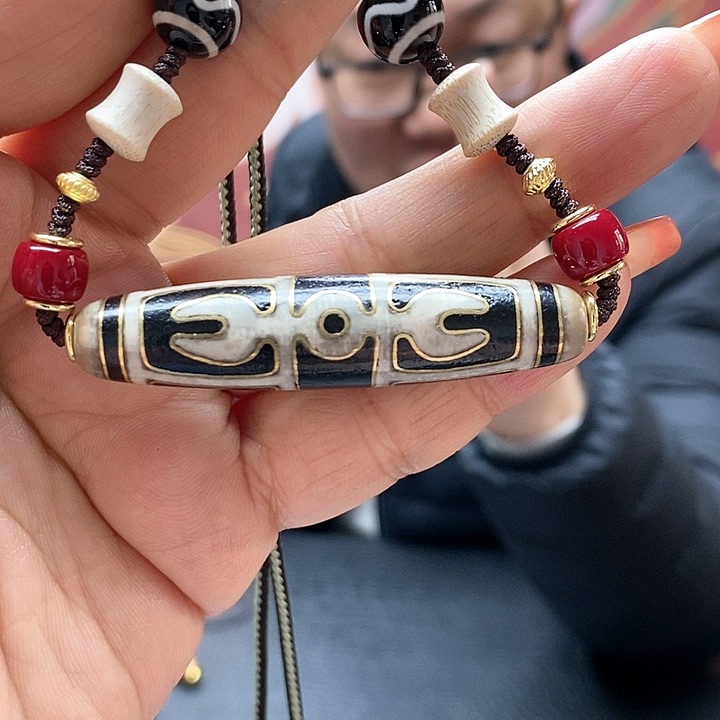 玛瑙/玉髓颈饰合金