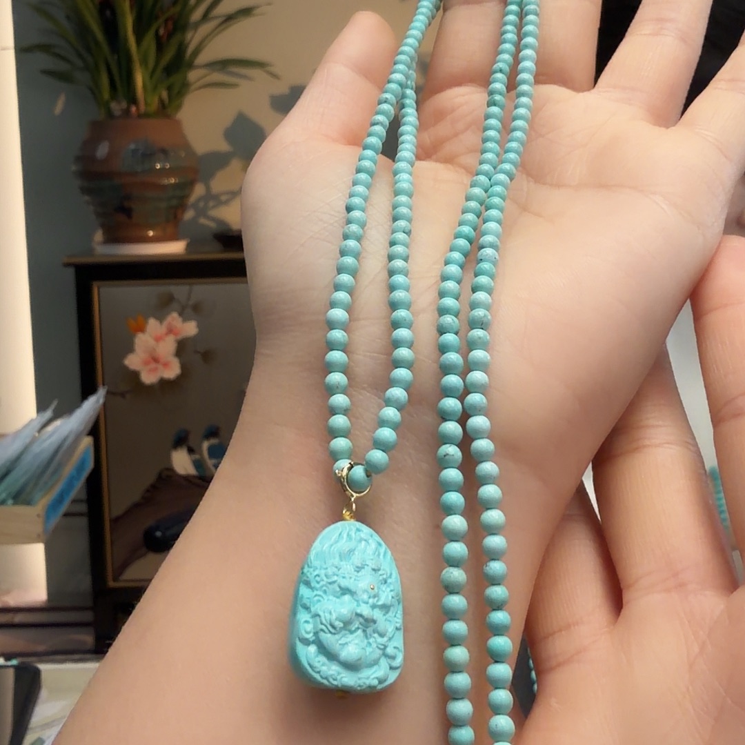 绿松石未镶嵌颈饰