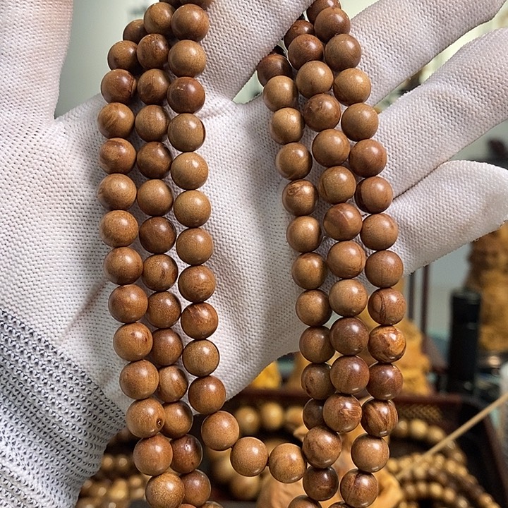 在***e木质类印度老山檀香留疤