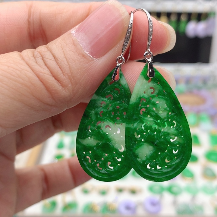 翡翠18K金镶嵌耳饰