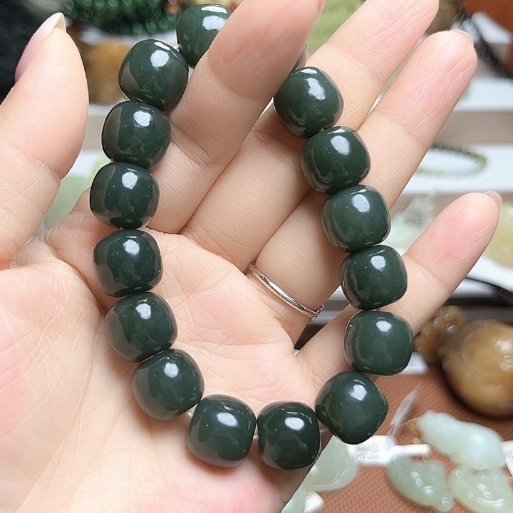 和田玉（糖玉）未镶嵌手链