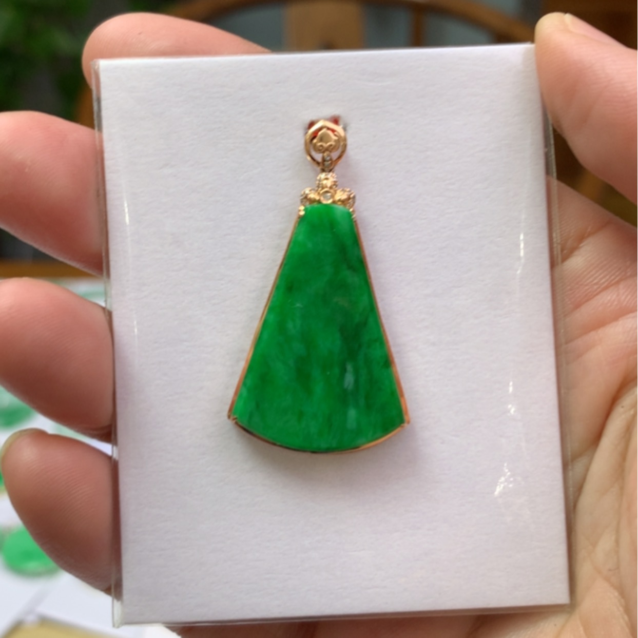 【闪购商品】翡翠颈饰18K金镶嵌翡翠首饰