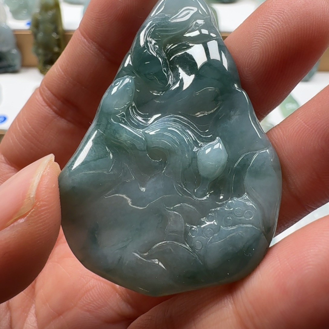 翡翠未镶嵌颈饰翡翠