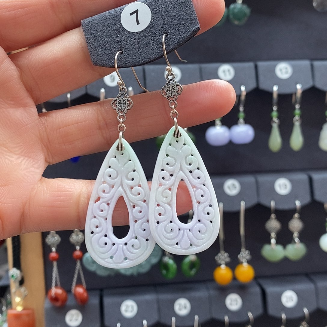 邦****翡翠银S925镶嵌耳饰