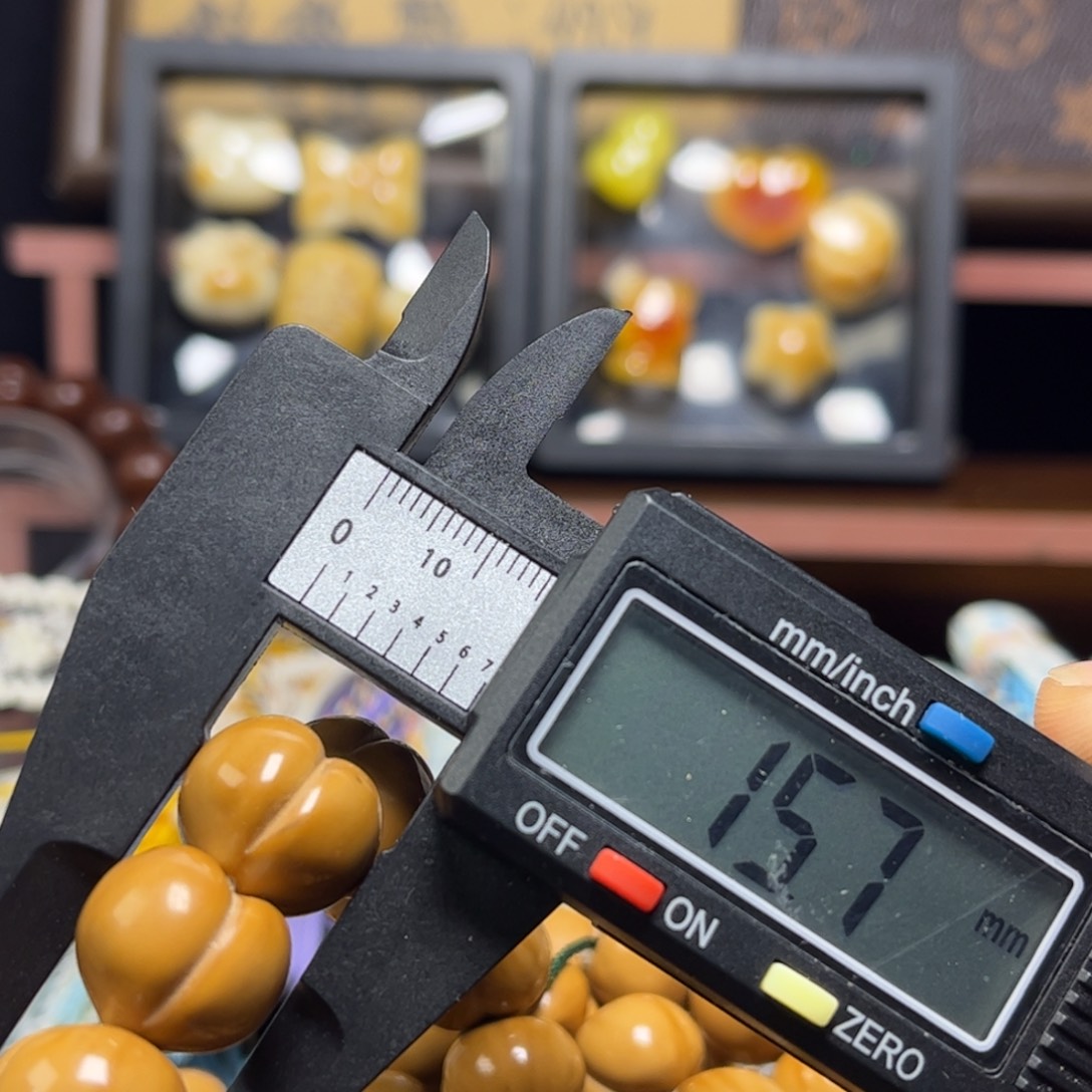 简****猴头核桃吊坠瑕桃