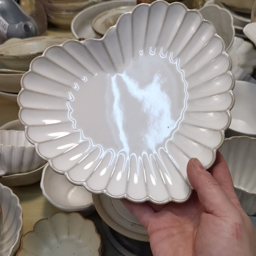 瓷片微瑕贝壳心形三个一组