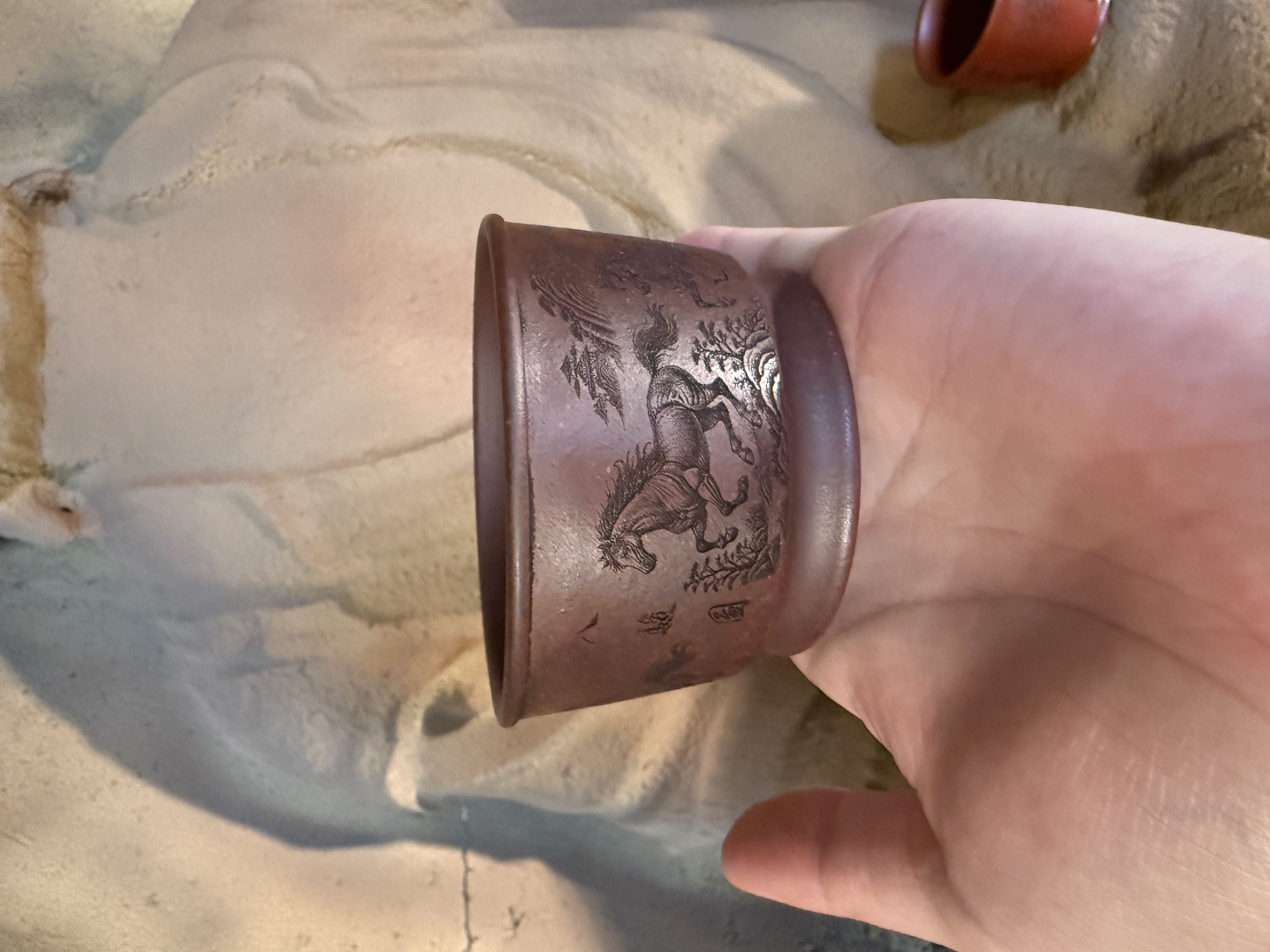 宜兴紫砂杯子八骏图b501