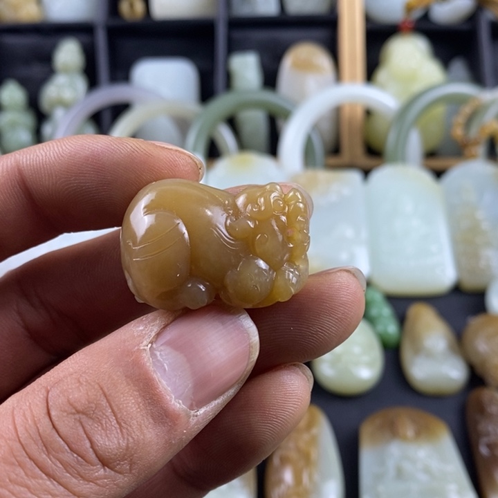 和田玉挂件未镶嵌