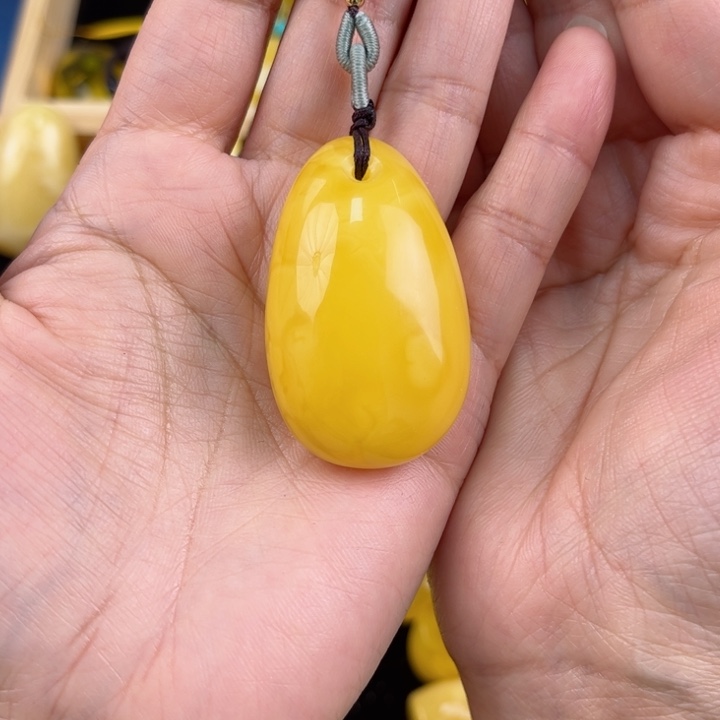 琥珀珠宝奇石未镶嵌富*儿琥珀蜜蜡