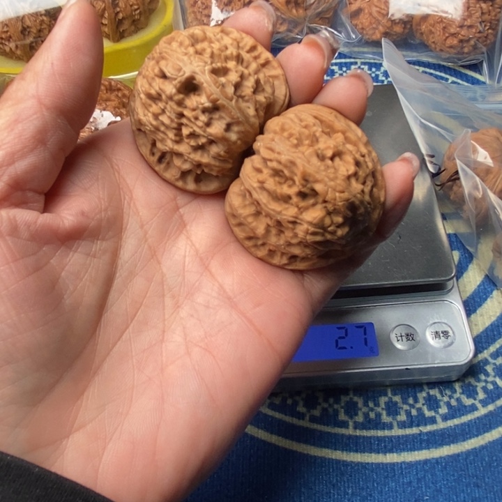 桃核吊坠白狮子43全品