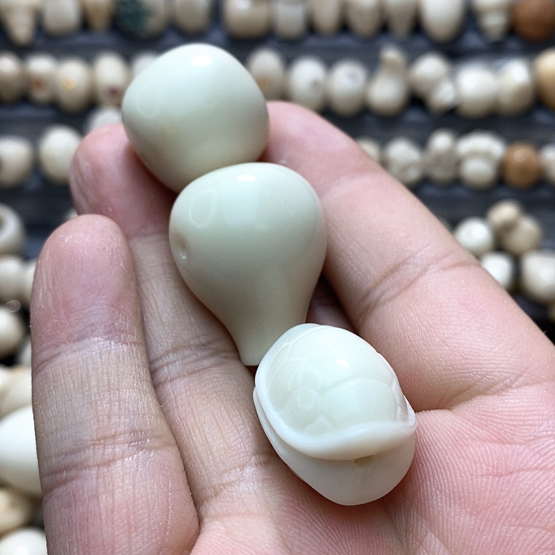 橙***子菩提根/象牙果吊坠