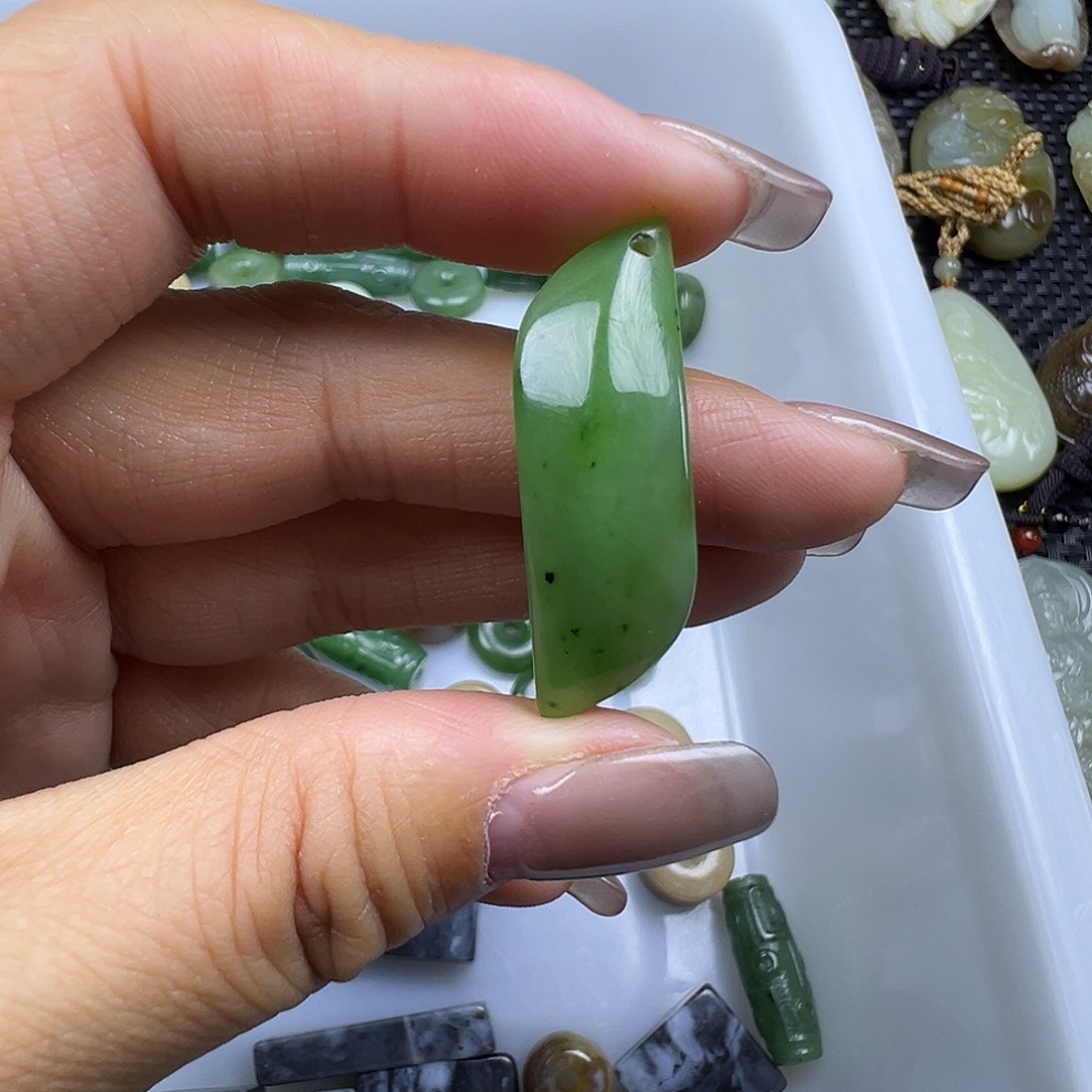 和田玉未镶嵌吊坠(不含链)卡36