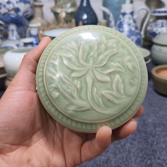 怀*龙泉窑印盒一个全品