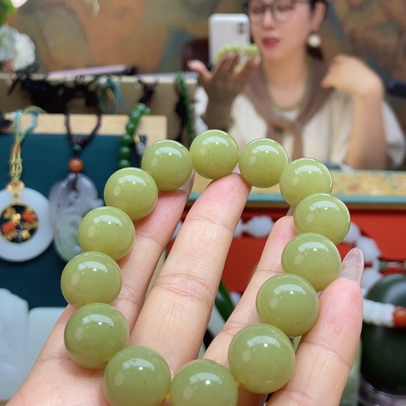 【闪购商品】未镶嵌手链和田玉