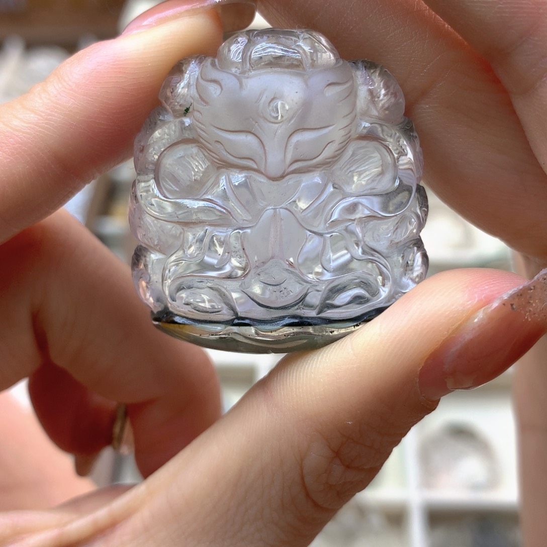 水晶吊坠(不含链)未镶嵌8号俏色巧雕九尾狐许愿