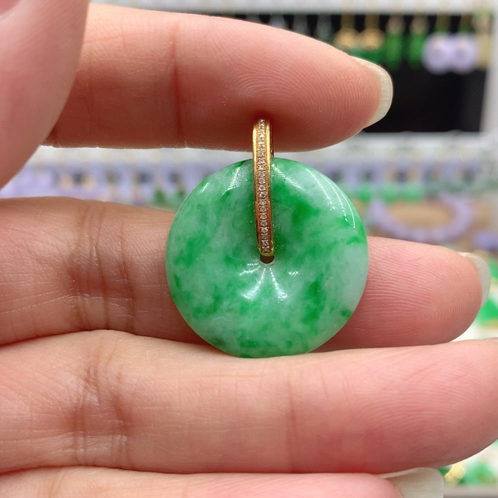 星***话翡翠18K金镶嵌吊坠(赠链)