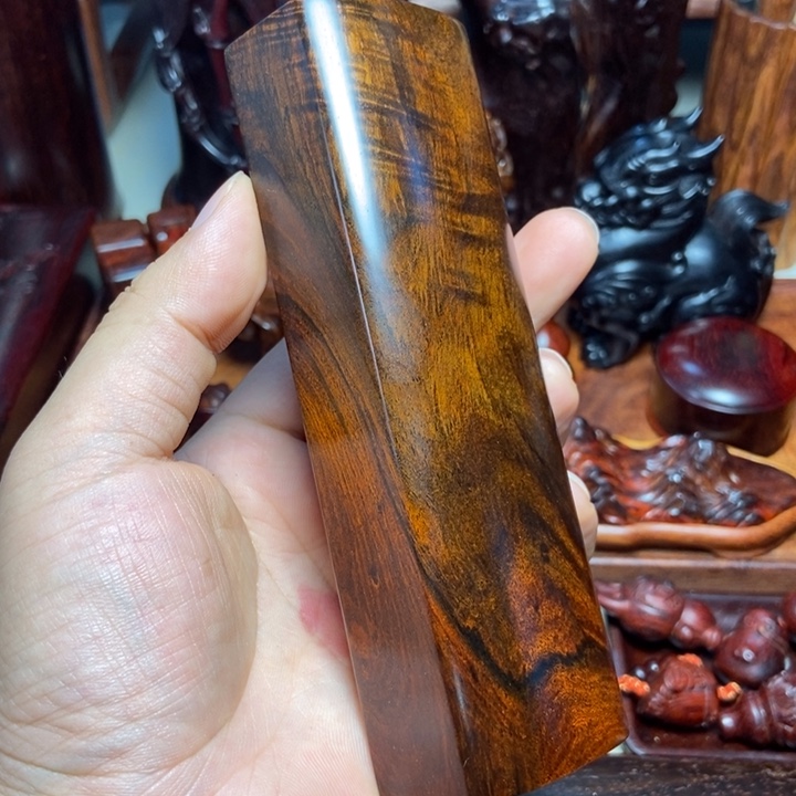交趾黄檀（大红酸枝）镇纸