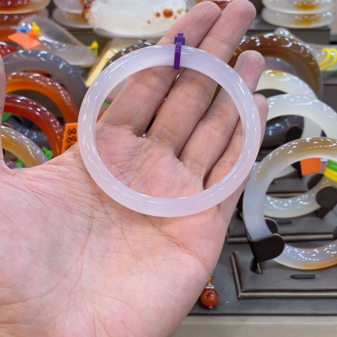 玛瑙/玉髓手镯未镶嵌