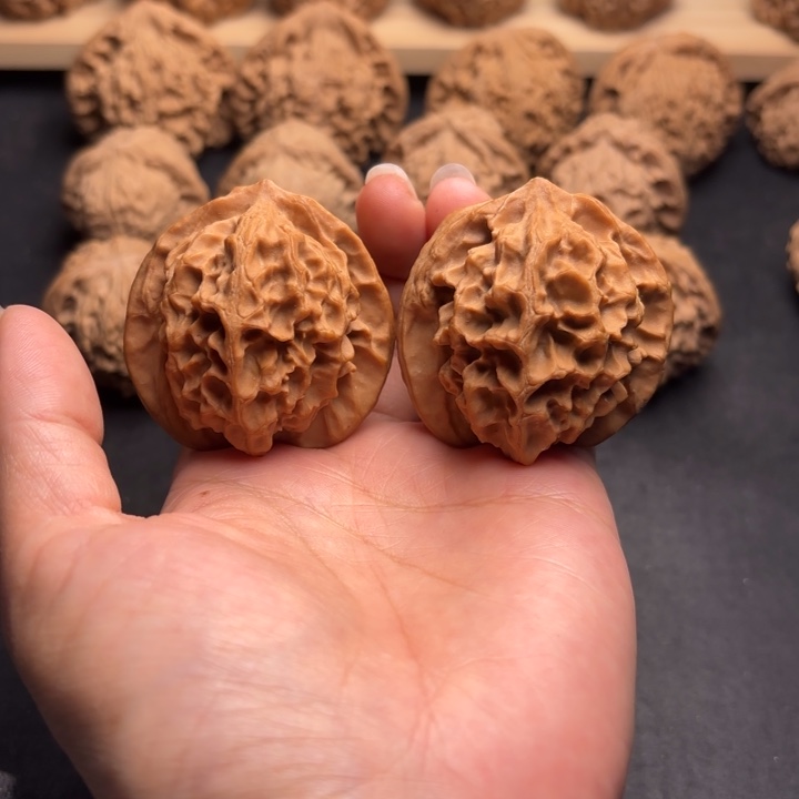 文玩核桃把件44龙鳞克重50.9