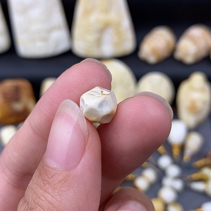 琥珀未镶嵌裸石9无相微瑕