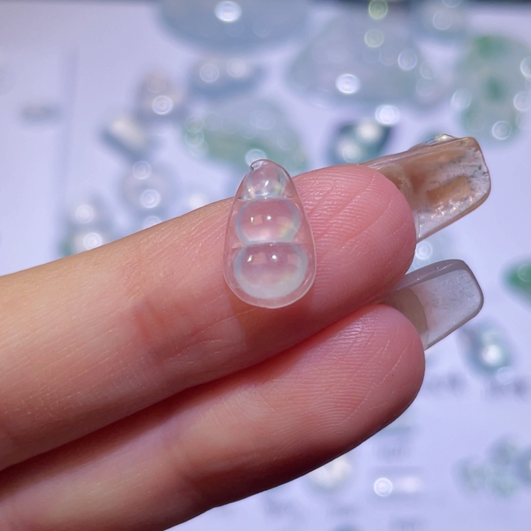 翡翠未镶嵌颈饰裸石