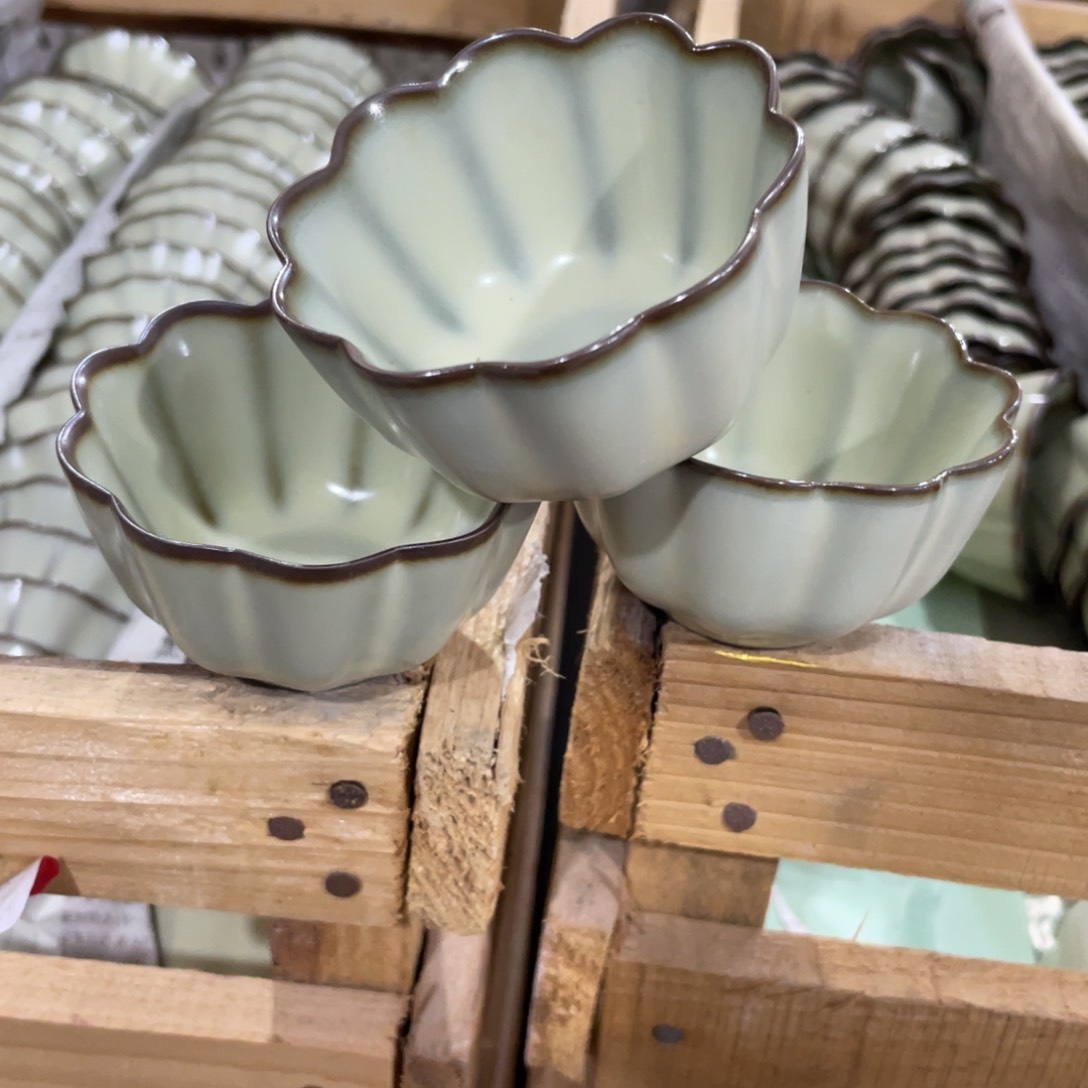 瓷片小微瑕米黄色。。。。。。。。